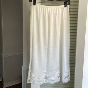 ✨3 for $10 Lace Bridal Skirt Slip